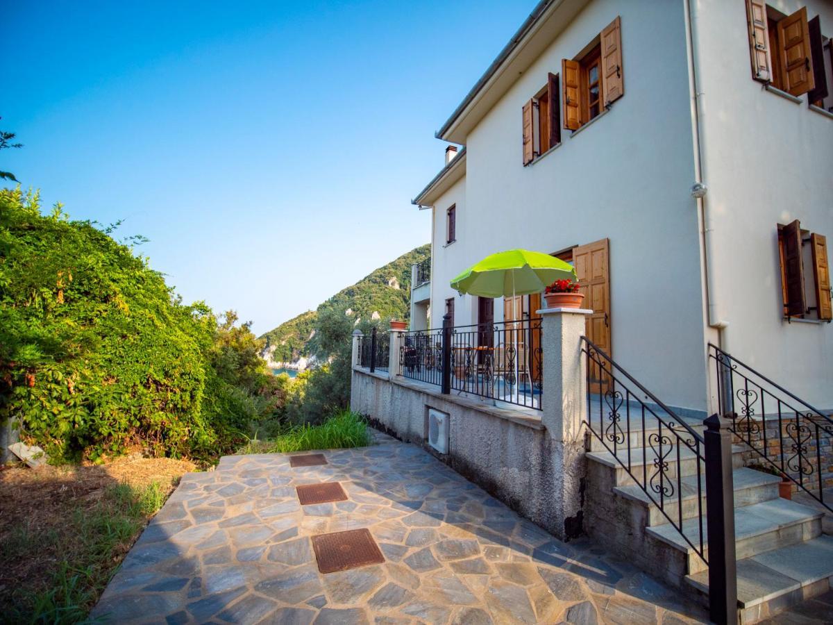 Orange House For Big Families In Damouchari - Delicious Houses المظهر الخارجي الصورة