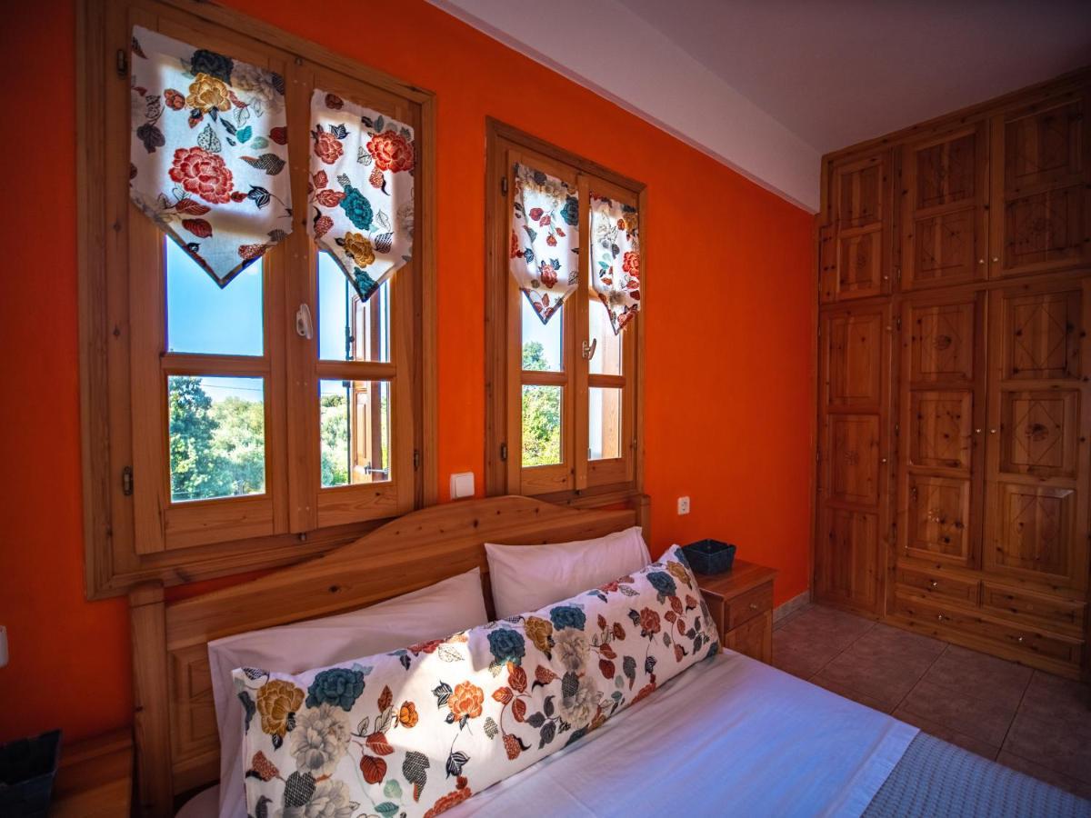 Orange House For Big Families In Damouchari - Delicious Houses المظهر الخارجي الصورة
