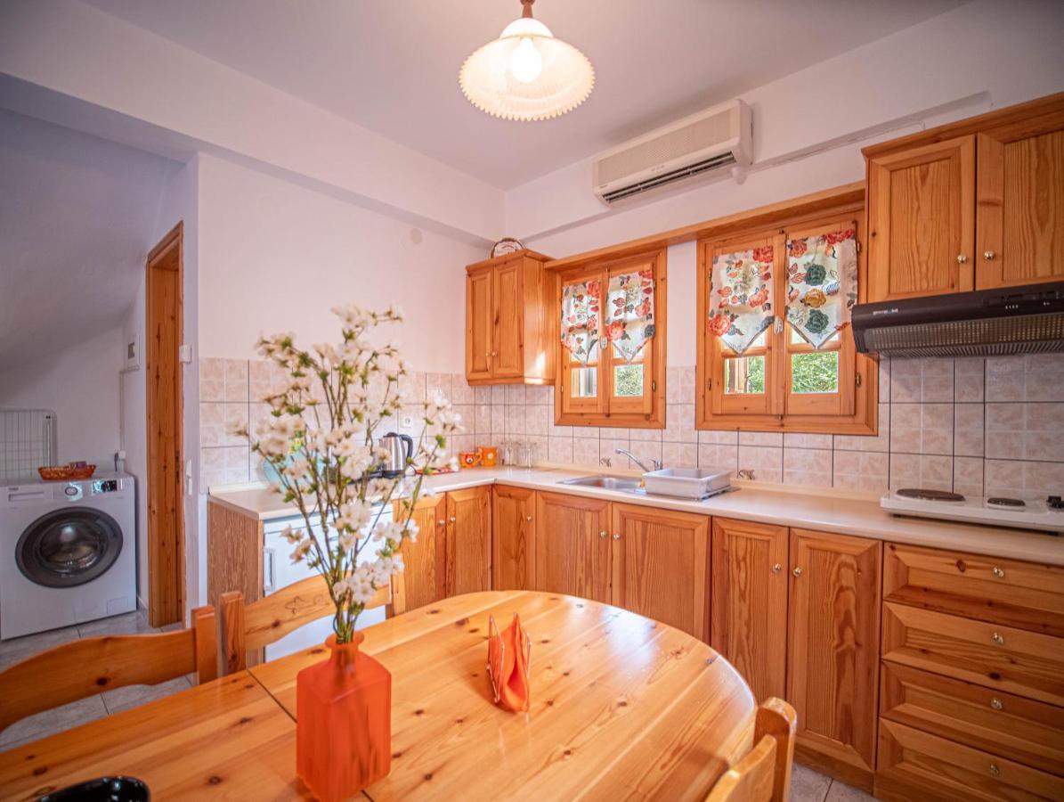 Orange House For Big Families In Damouchari - Delicious Houses المظهر الخارجي الصورة