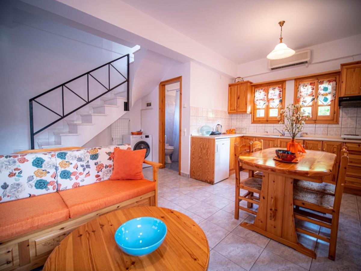 Orange House For Big Families In Damouchari - Delicious Houses المظهر الخارجي الصورة