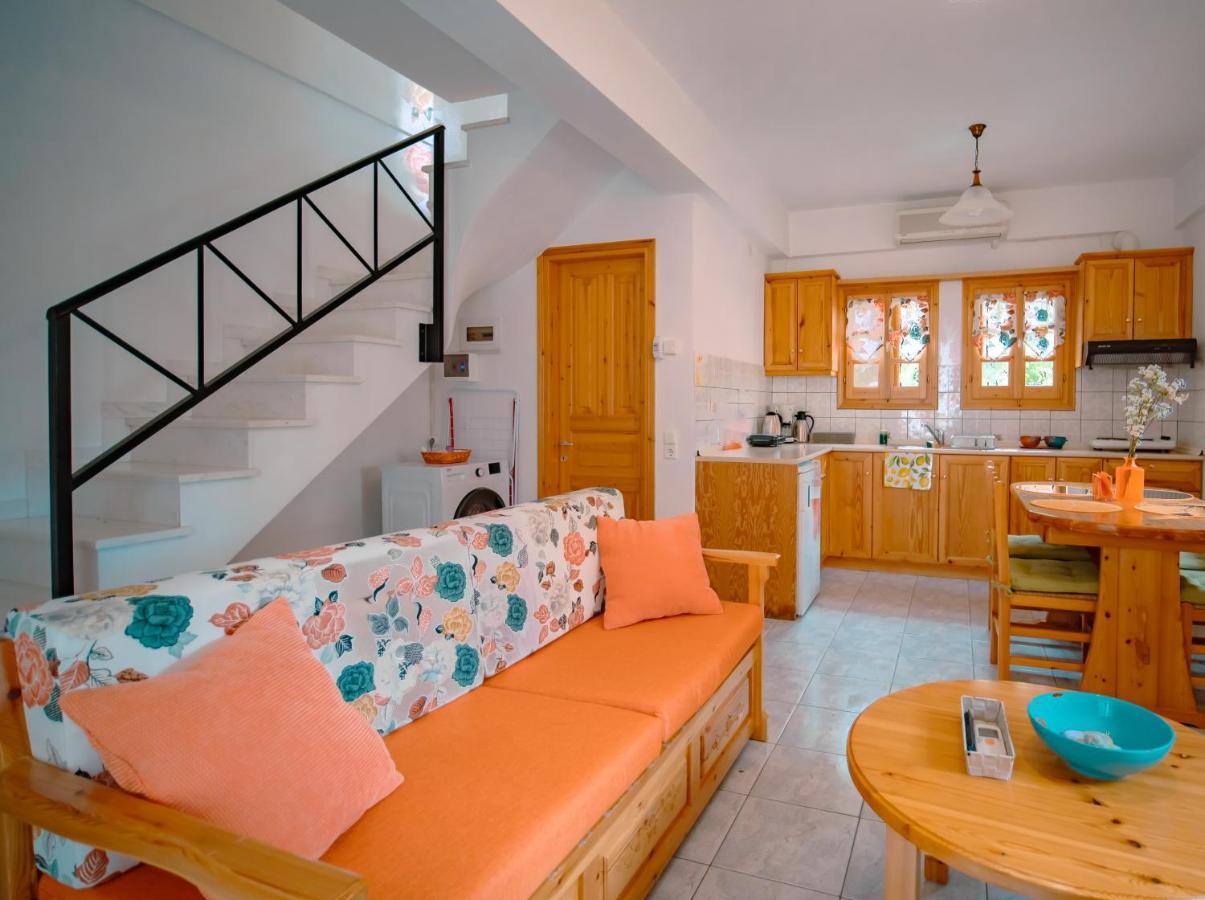 Orange House For Big Families In Damouchari - Delicious Houses المظهر الخارجي الصورة