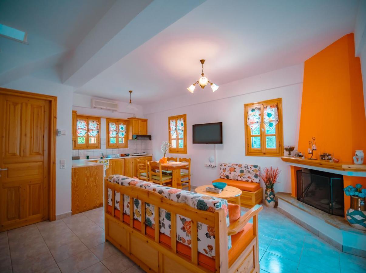 Orange House For Big Families In Damouchari - Delicious Houses المظهر الخارجي الصورة